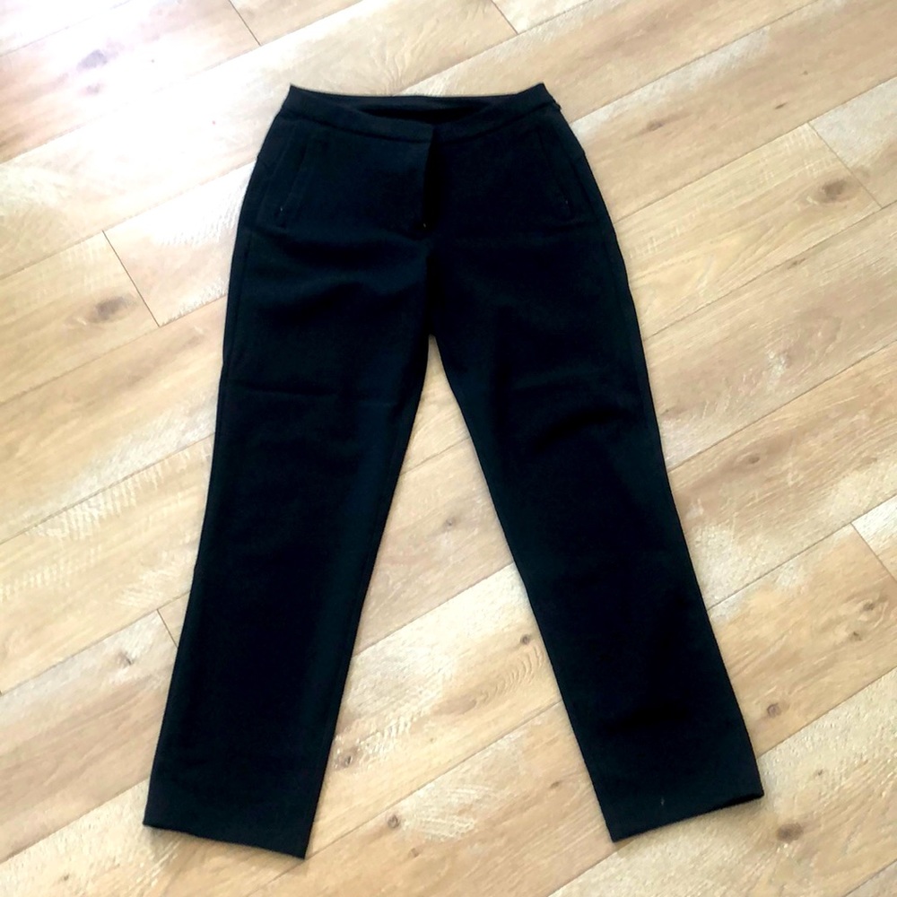 LuluLemon Cropped Work/Dress Pant
